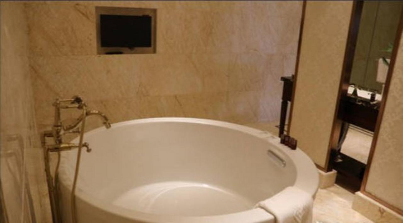 Jinqian Jiahua International Hotel Chishui  Екстериор снимка
